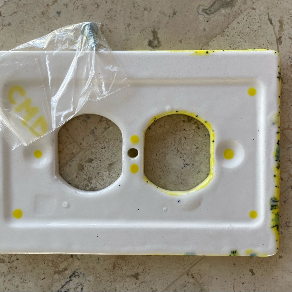 Ceramic Outlet Cover - Picture 3 of 5